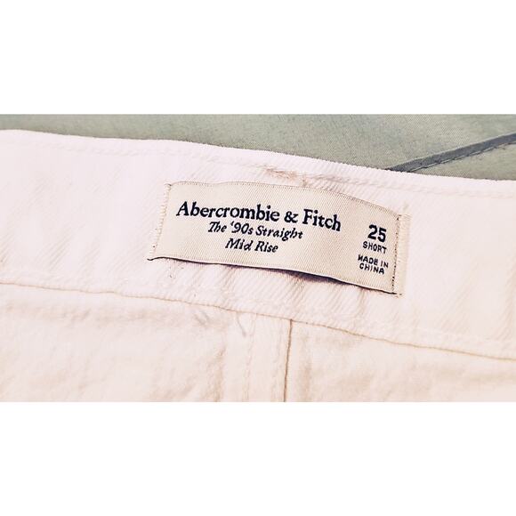 NWT Abercrombie The 90's Straight Mid Rise Jeans Womens 25 Short White Denim - Picture 12 of 12